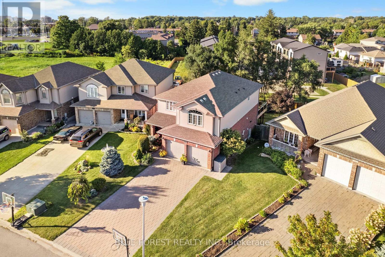 Property at 2982 DEVON ROAD image 2
