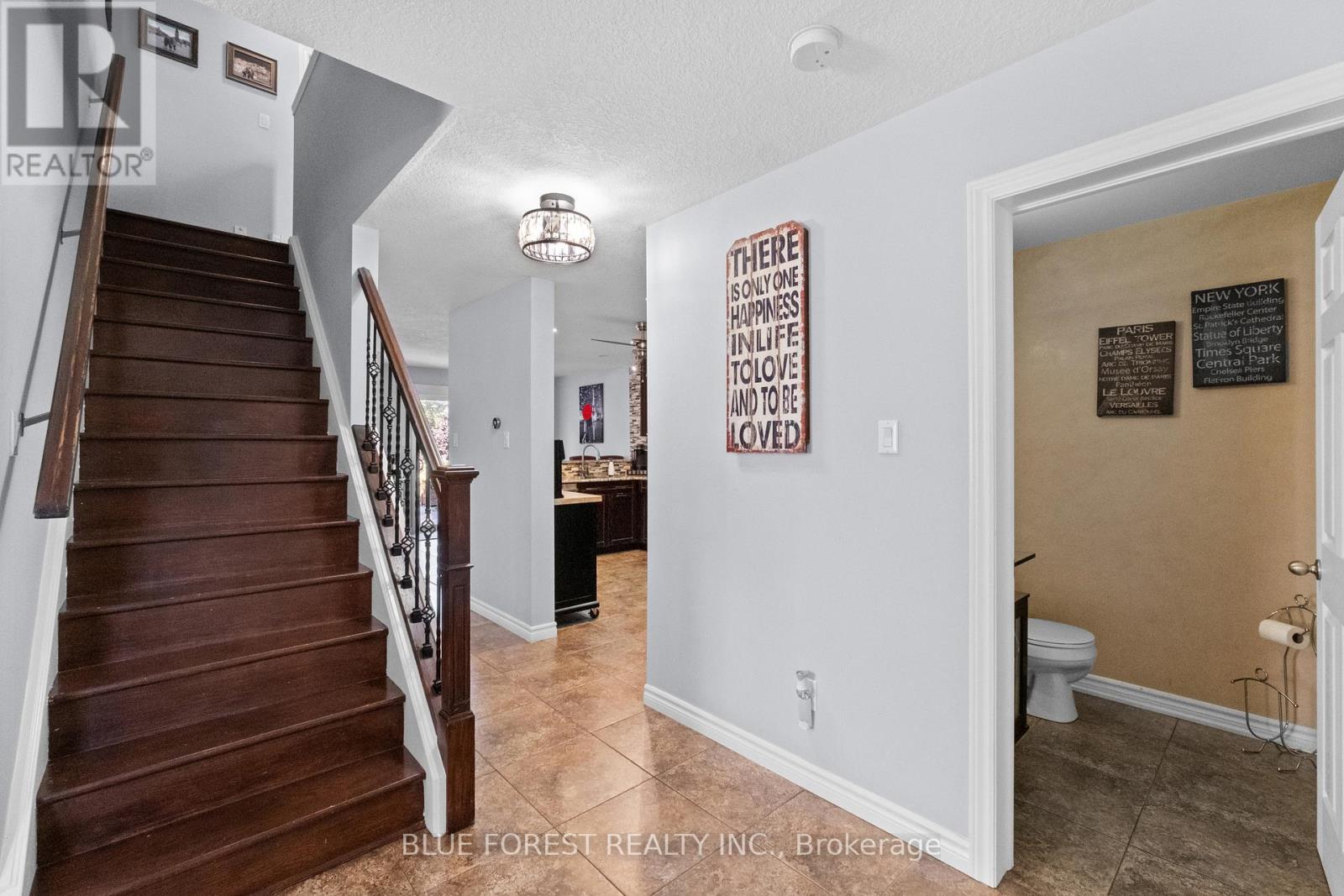 2982 Devon Road, London, Ontario  N6E 0A4 - Photo 7 - X12059769