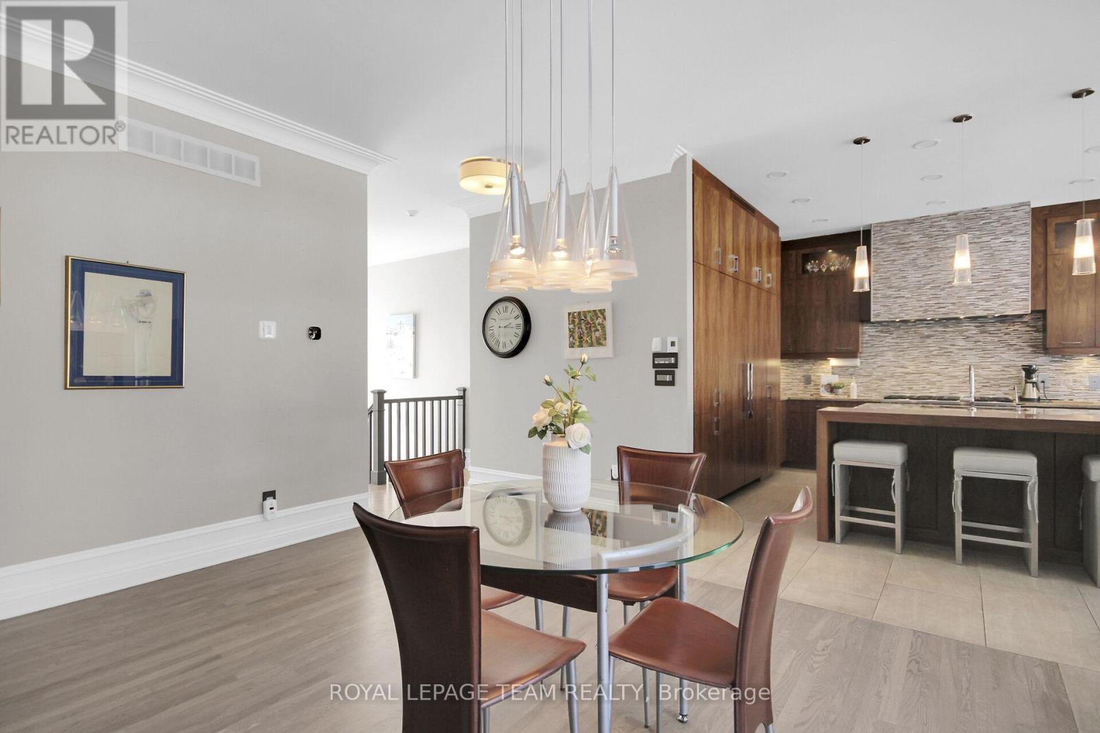 5849 Queenscourt Crescent, Ottawa, Ontario  K4M 1K3 - Photo 10 - X12059704