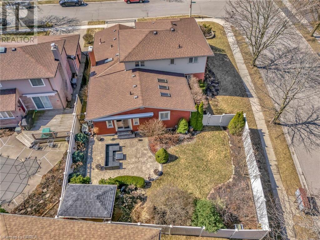 Property at 1 BOWEN Lane image 3