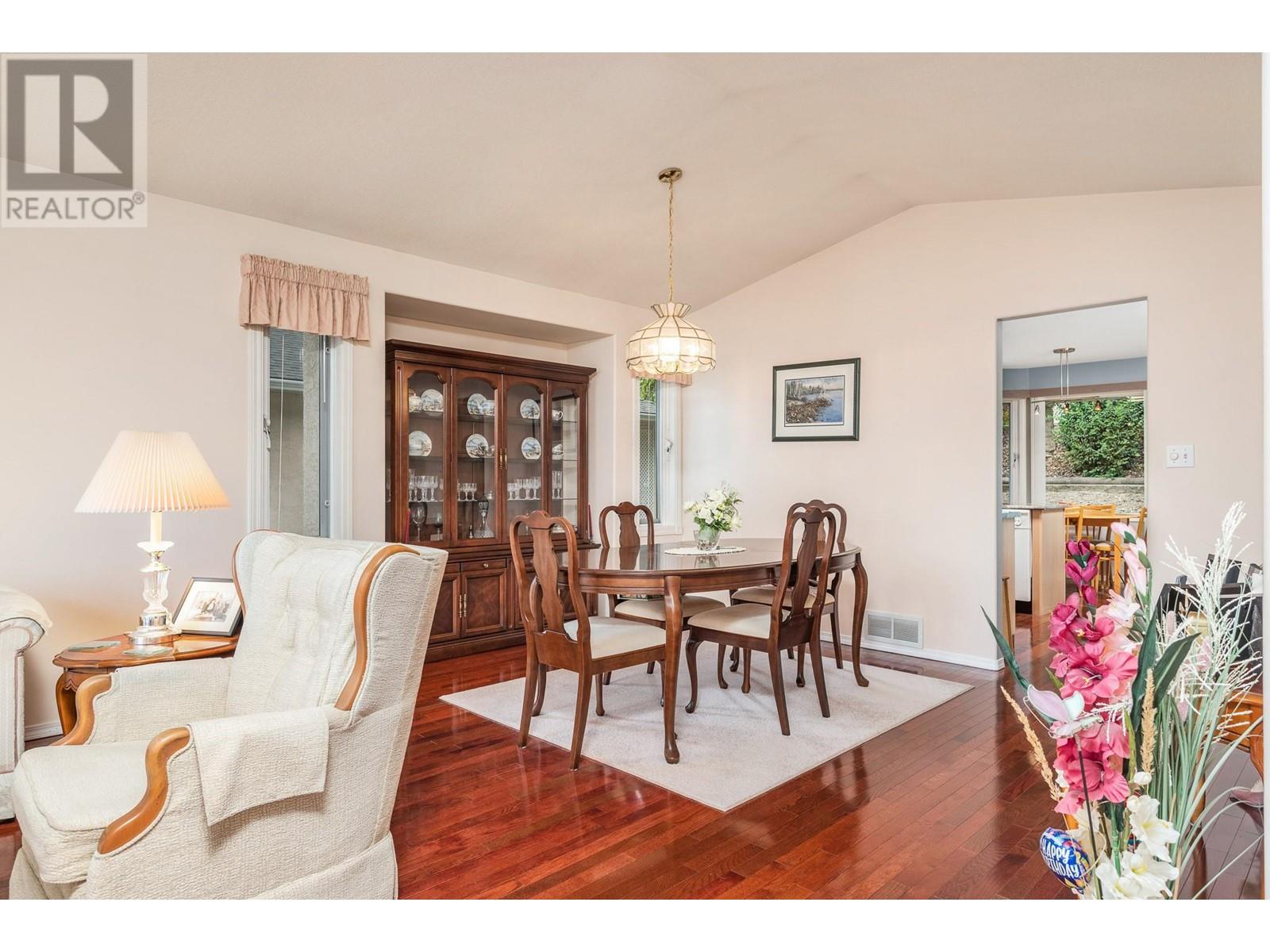 Property at 124 Sarsons Road Unit# 22 image 5