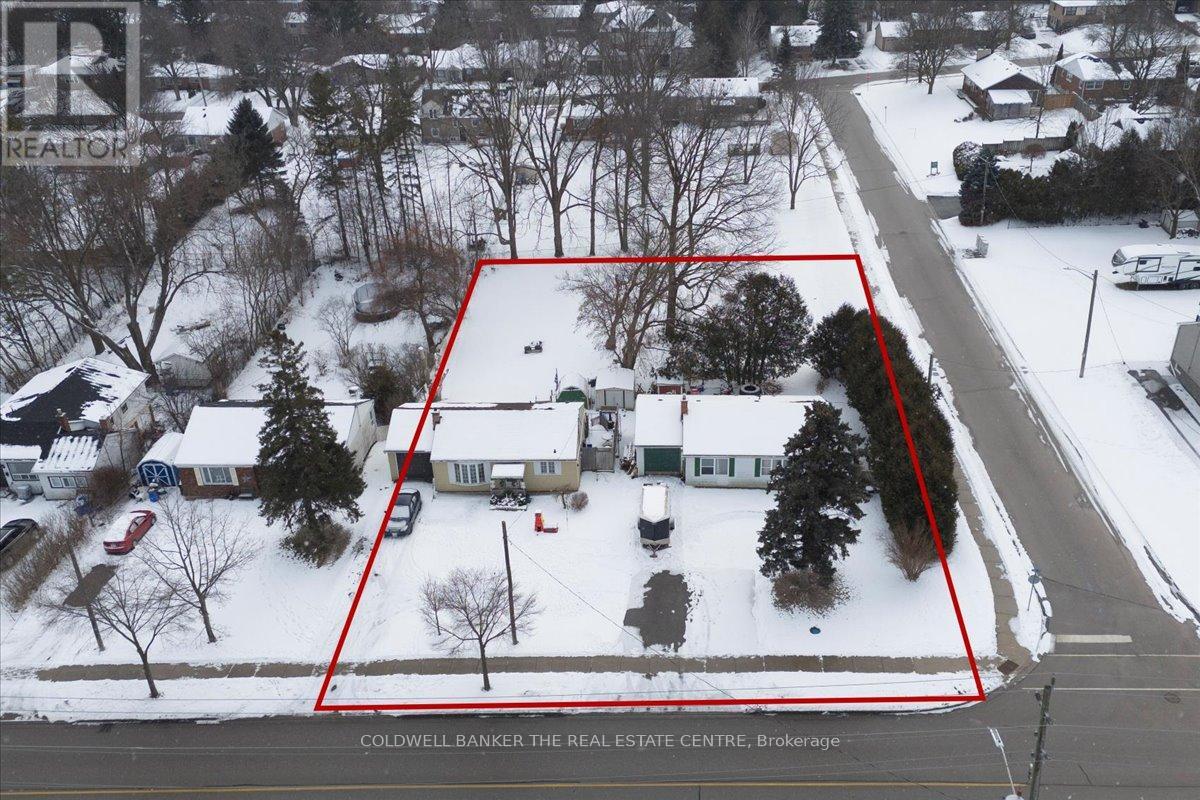 104 EAGLE STREET, Newmarket, Ontario