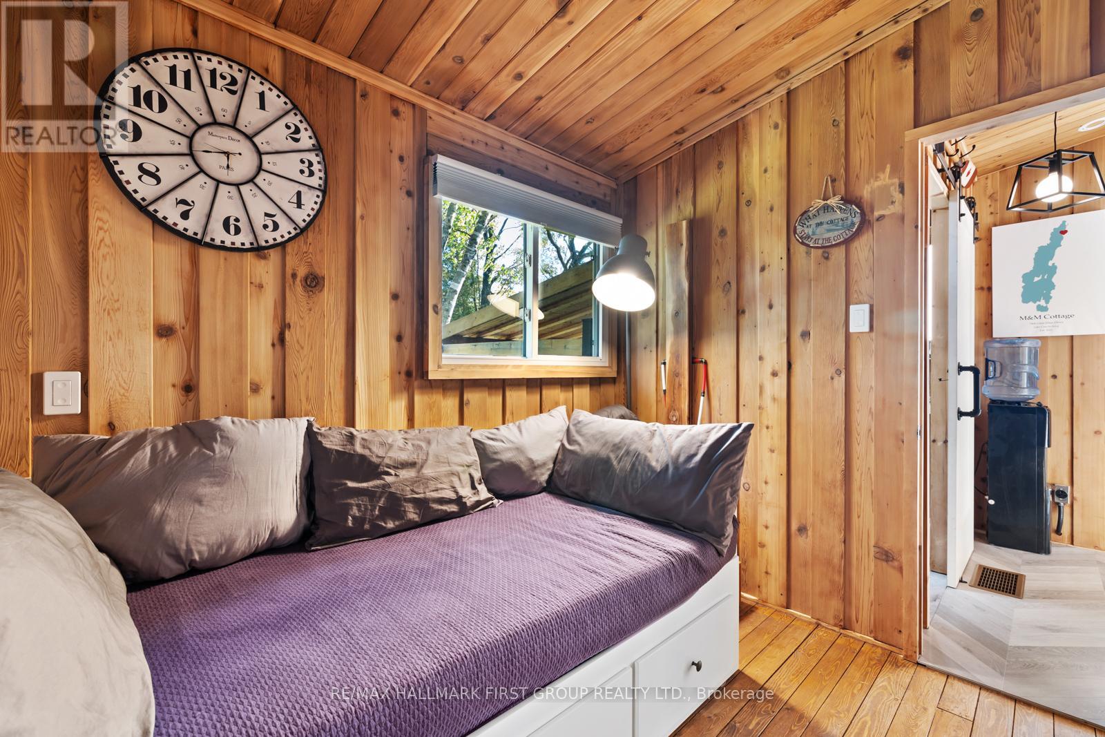 7406 Glen Ellen Drive, Ramara, Ontario  L0K 2B0 - Photo 24 - S12059690