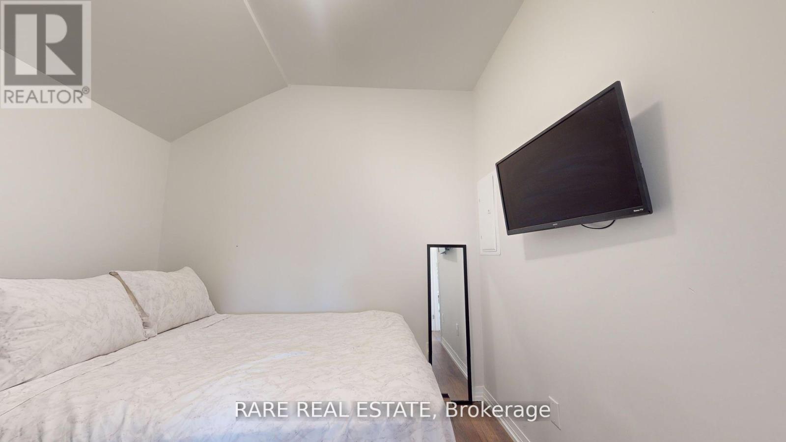 212 - 402 The East Mall, Toronto, Ontario  M9B 3Z9 - Photo 11 - W12059750