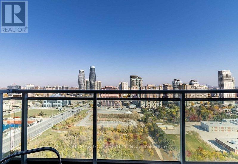 2001 - 223 Webb Drive, Mississauga, Ontario  L5B 0E8 - Photo 10 - W12059774