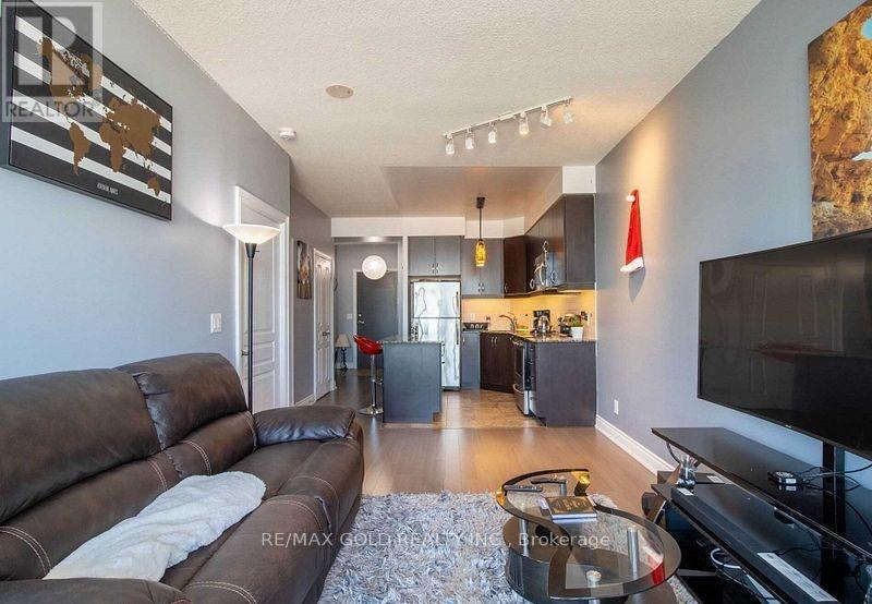 2001 - 223 Webb Drive, Mississauga, Ontario  L5B 0E8 - Photo 6 - W12059774