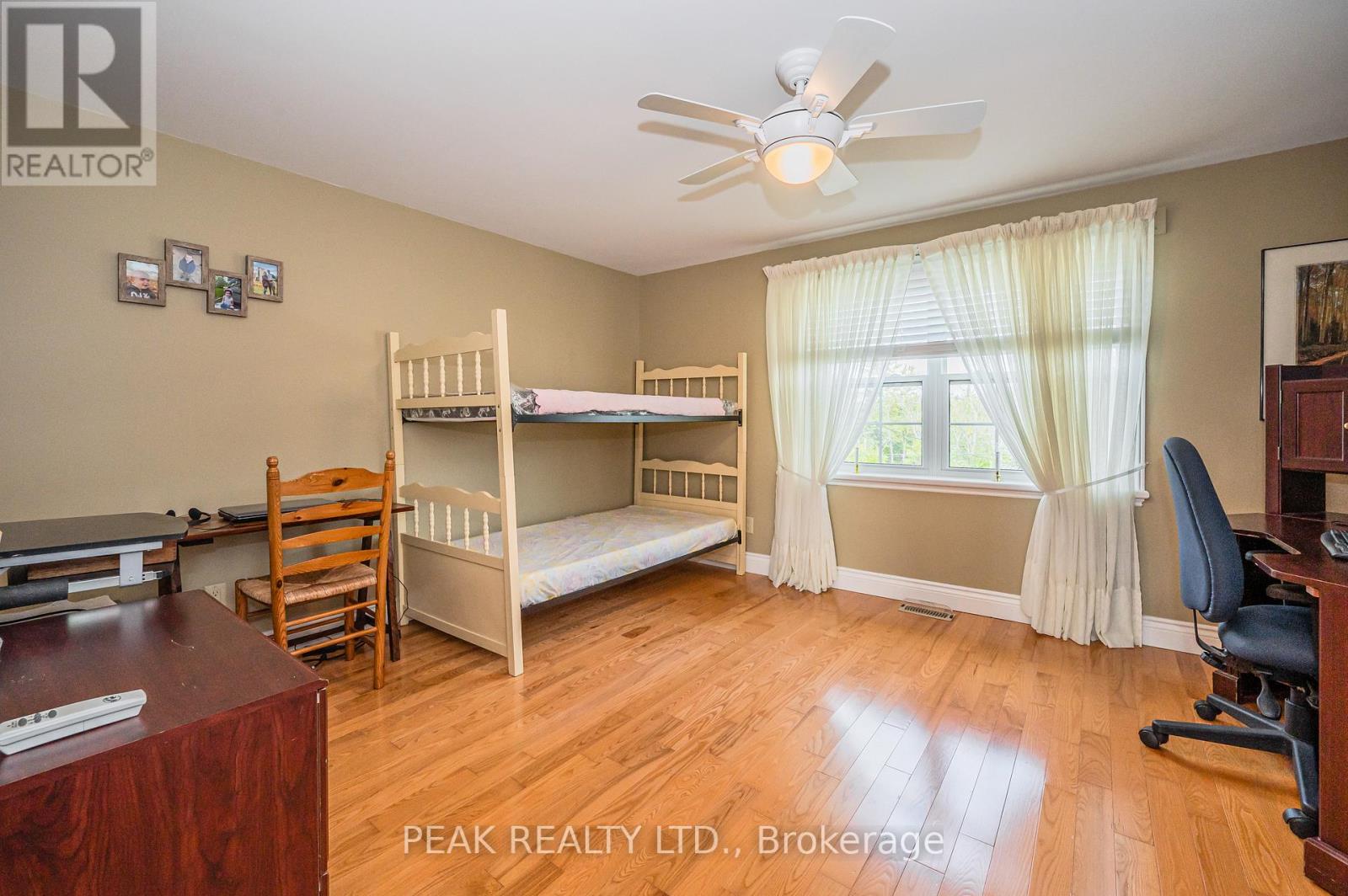 171 Gosford Street, Saugeen Shores, Ontario  N0H 2L0 - Photo 28 - X12059725
