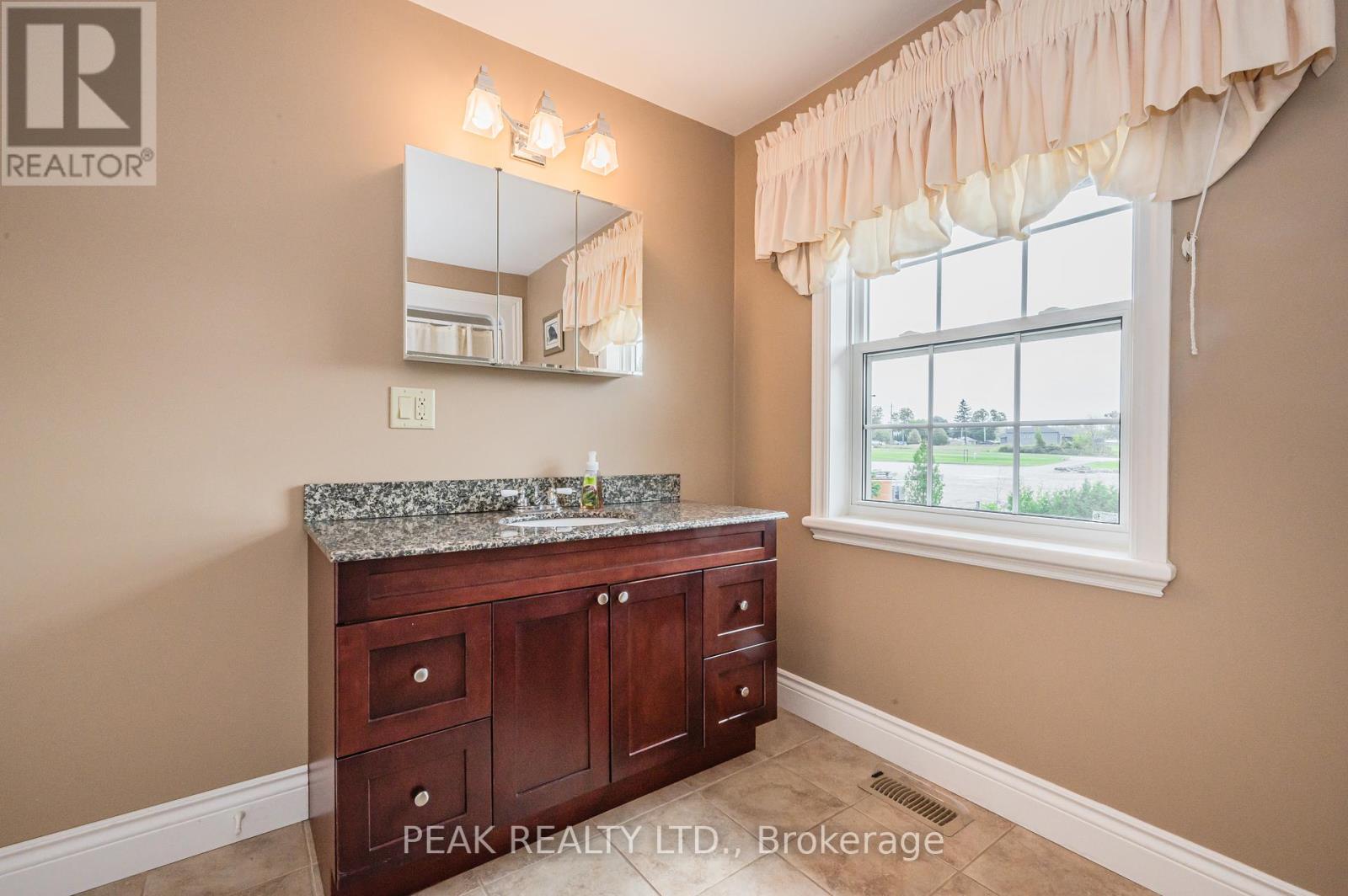 171 Gosford Street, Saugeen Shores, Ontario  N0H 2L0 - Photo 31 - X12059725