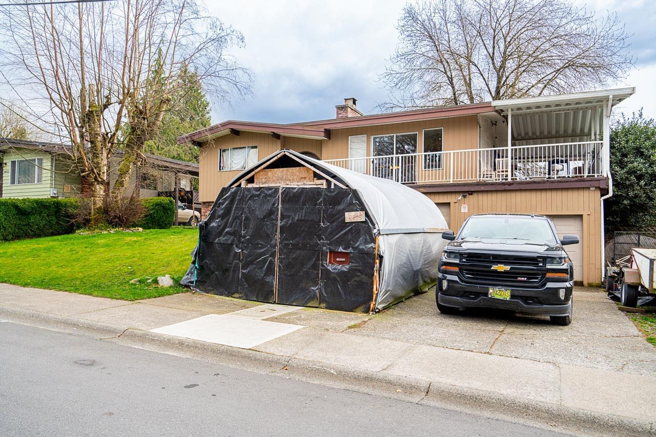 Property at 34662 MILA STREET image 3