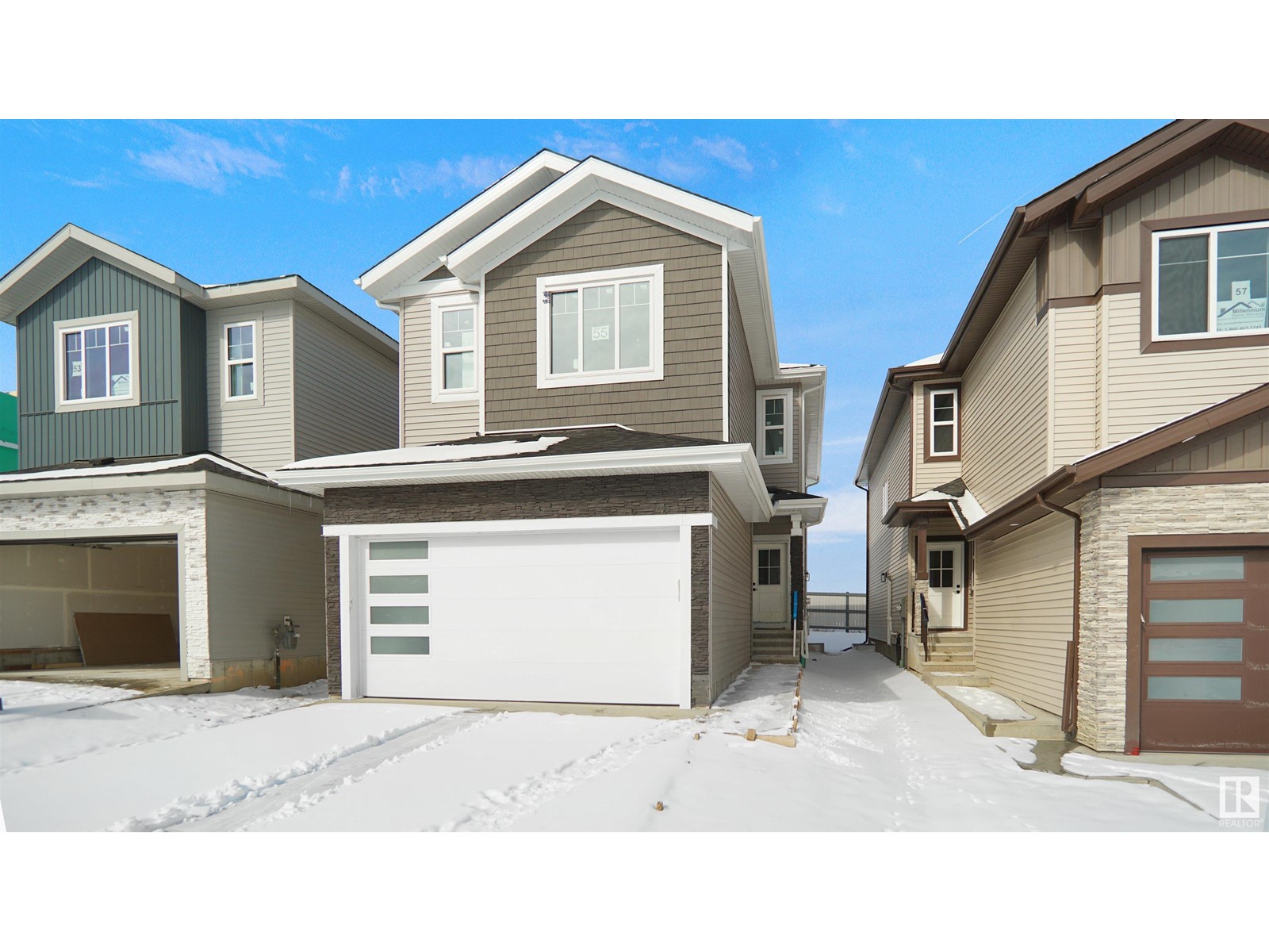 Property at 55 ASHBURY CR image 2