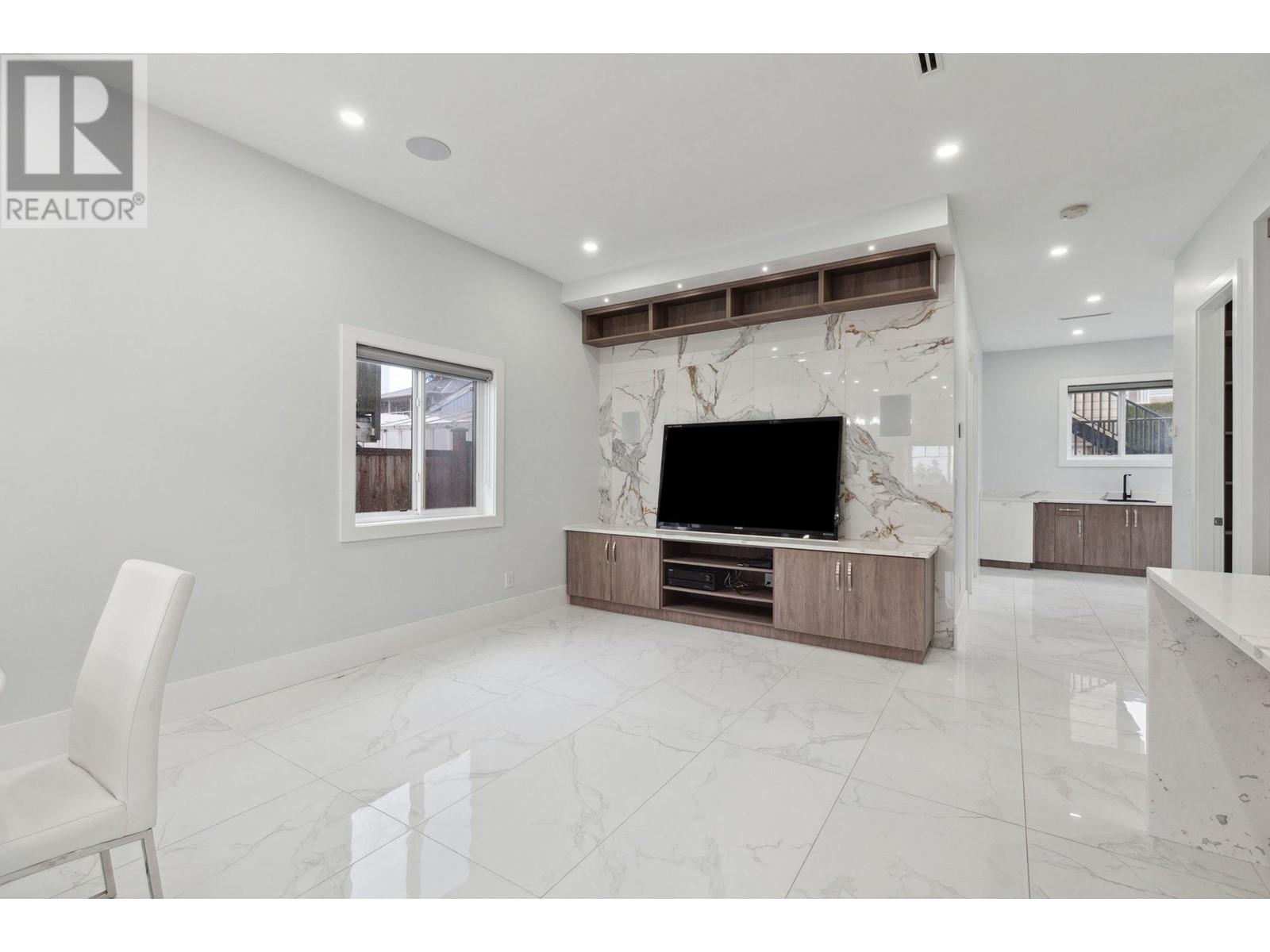 1137 Dansey Avenue, Coquitlam, British Columbia  V3K 3H5 - Photo 4 - R2985671