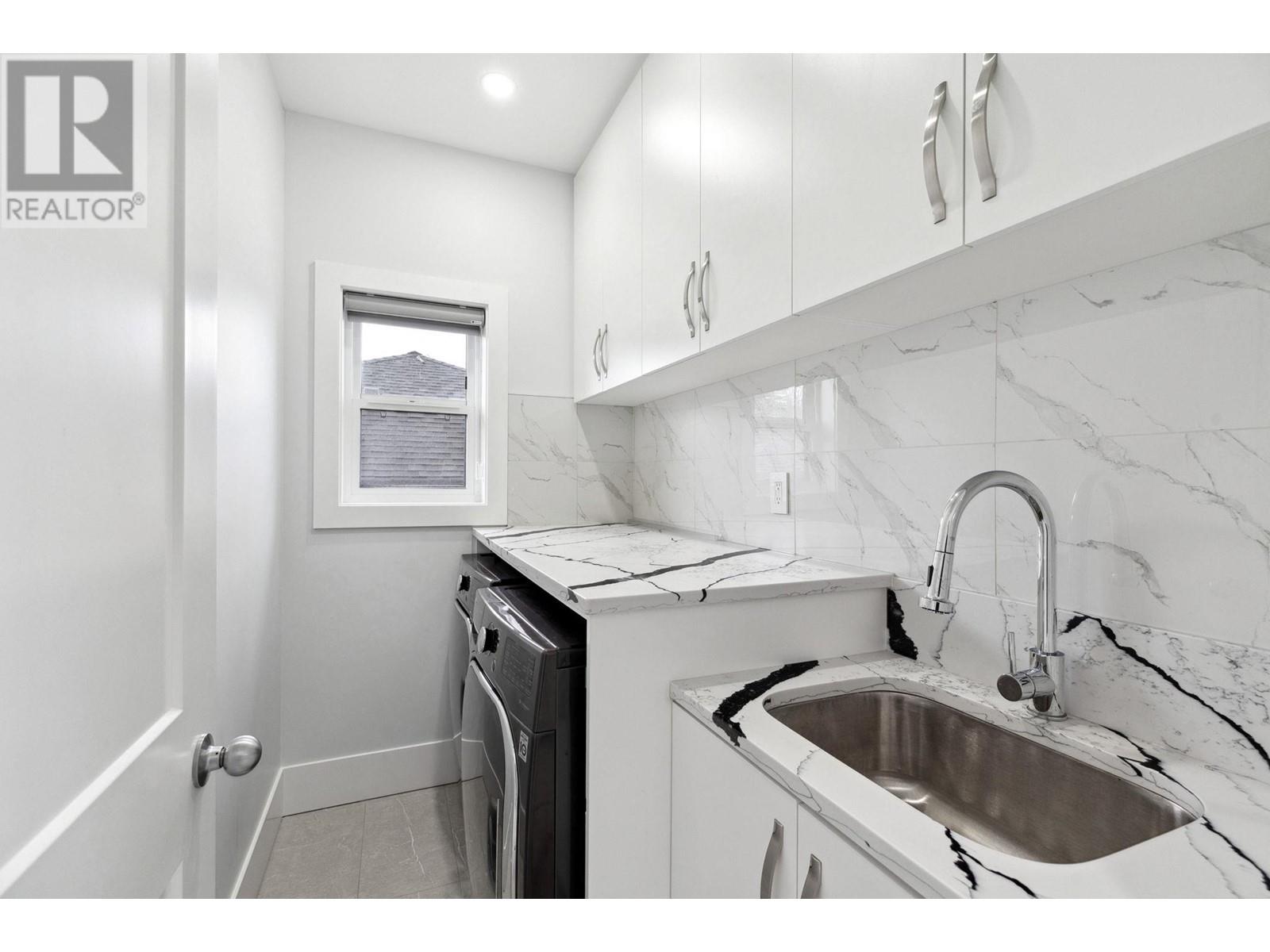 1137 Dansey Avenue, Coquitlam, British Columbia  V3K 3H5 - Photo 28 - R2985671