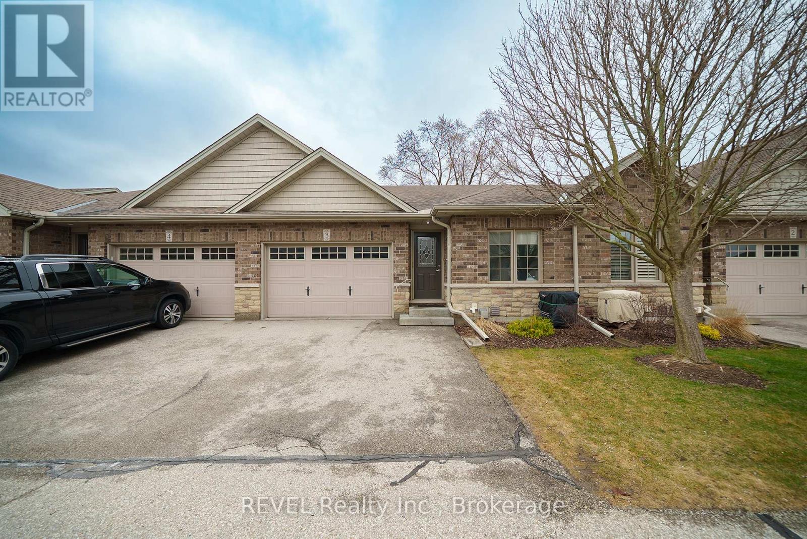 3 - 560 GREY STREET, Brantford, Ontario