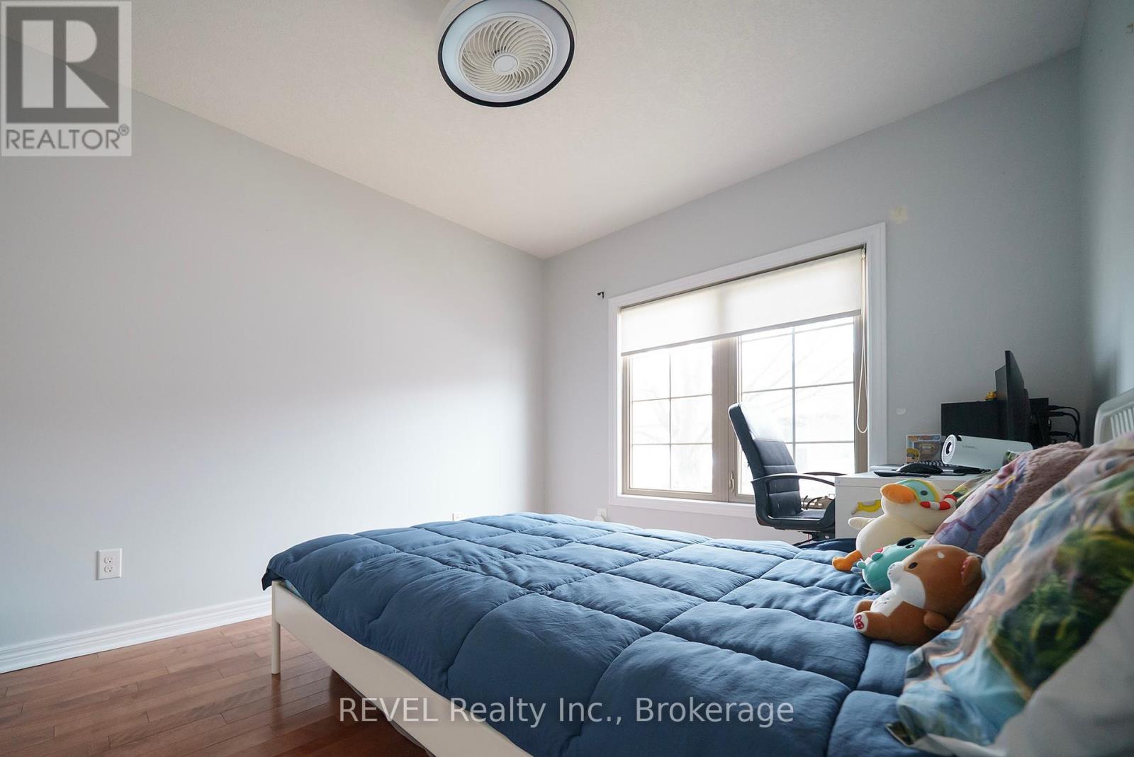 3 - 560 Grey Street, Brantford, Ontario  N3S 0C4 - Photo 8 - X12059813