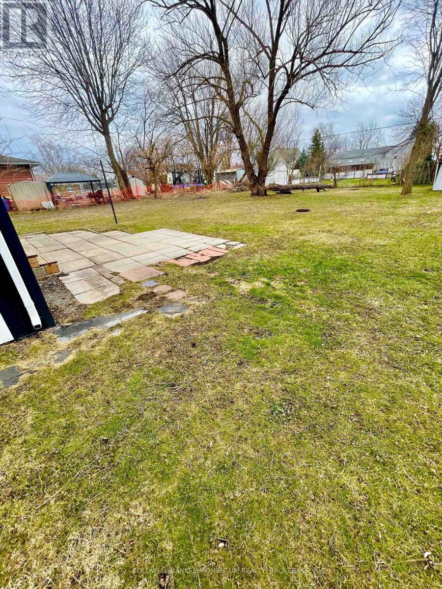 Property at 98 LAVINIA STREET image 3