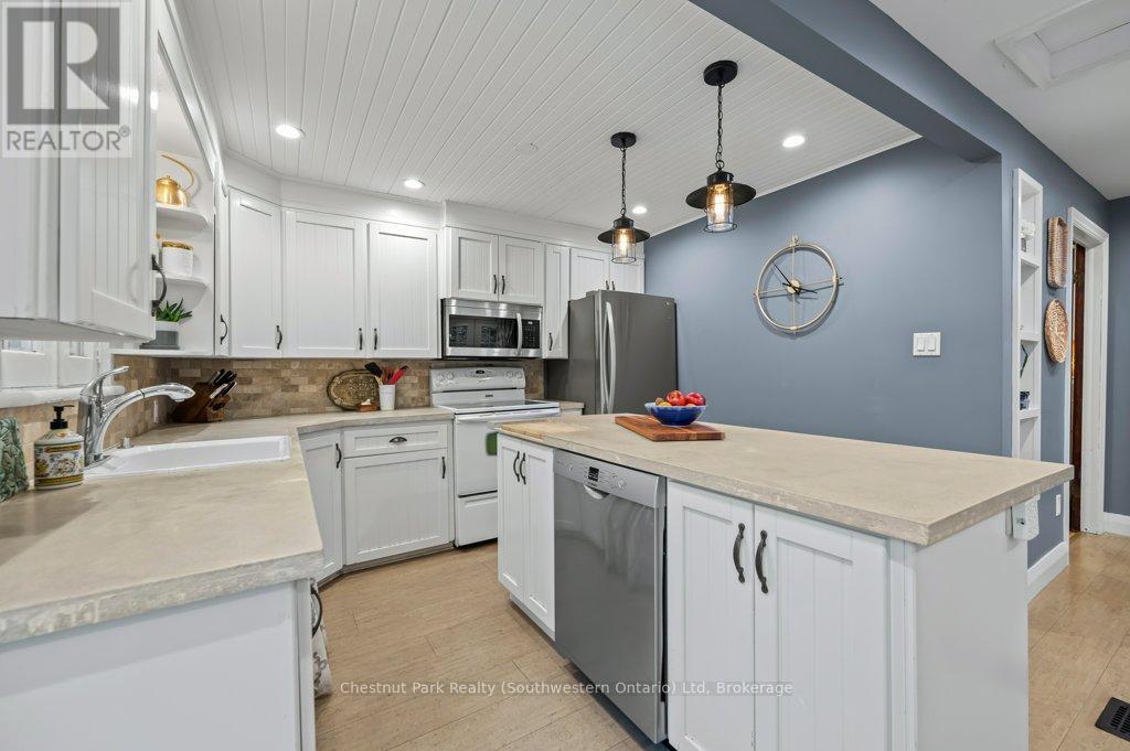 214 Harris Street, Guelph/eramosa, Ontario  N0B 2K0 - Photo 19 - X12059799