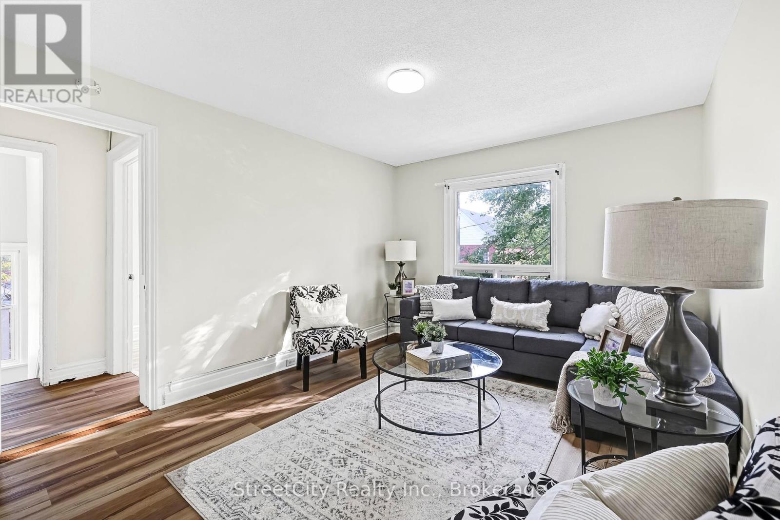1 Milton Avenue, Hamilton, Ontario  L8L 6E5 - Photo 6 - X12059819