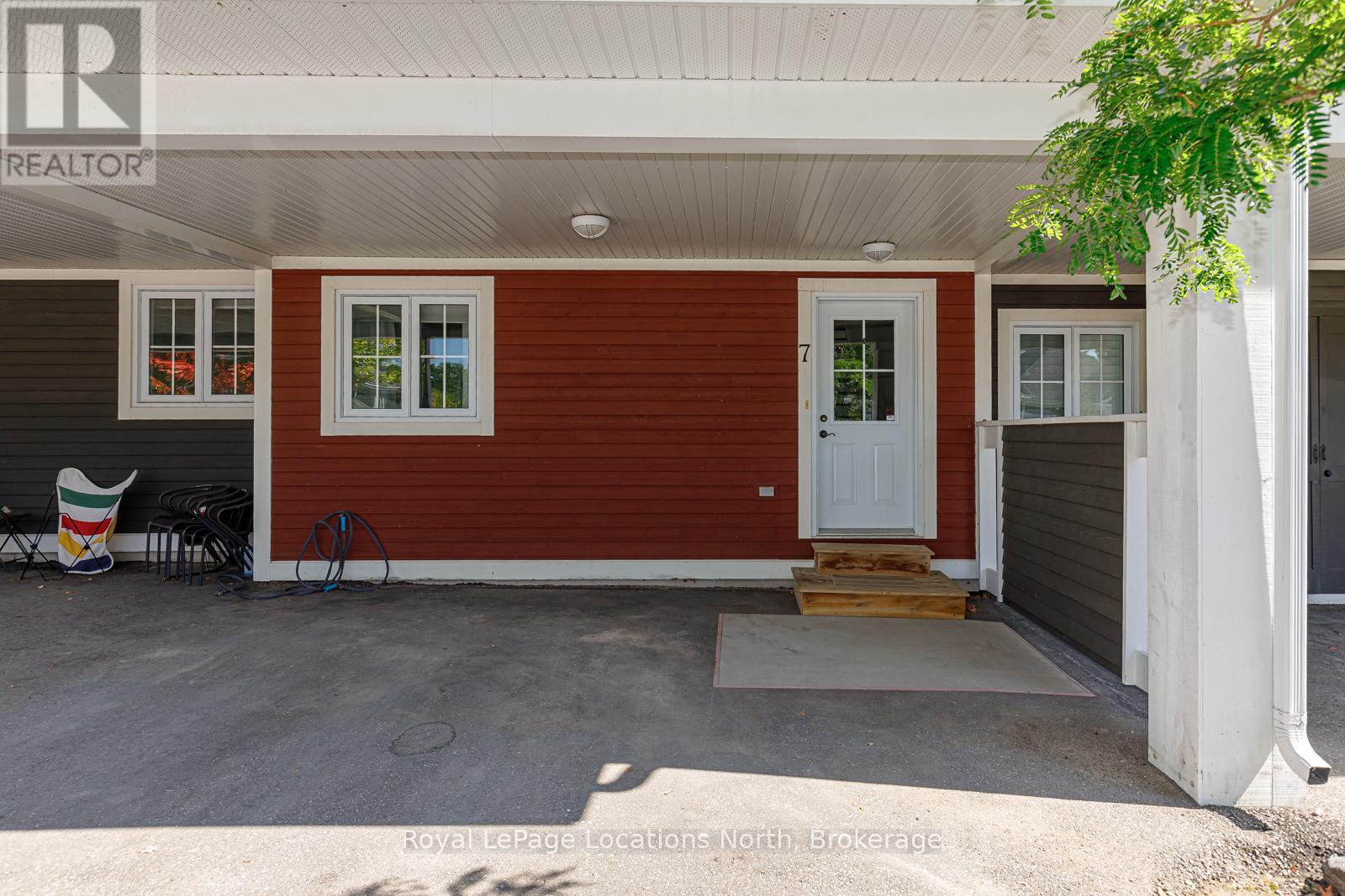 7 - 59 King Street E, Blue Mountains, Ontario  N0H 2P0 - Photo 2 - X12059865