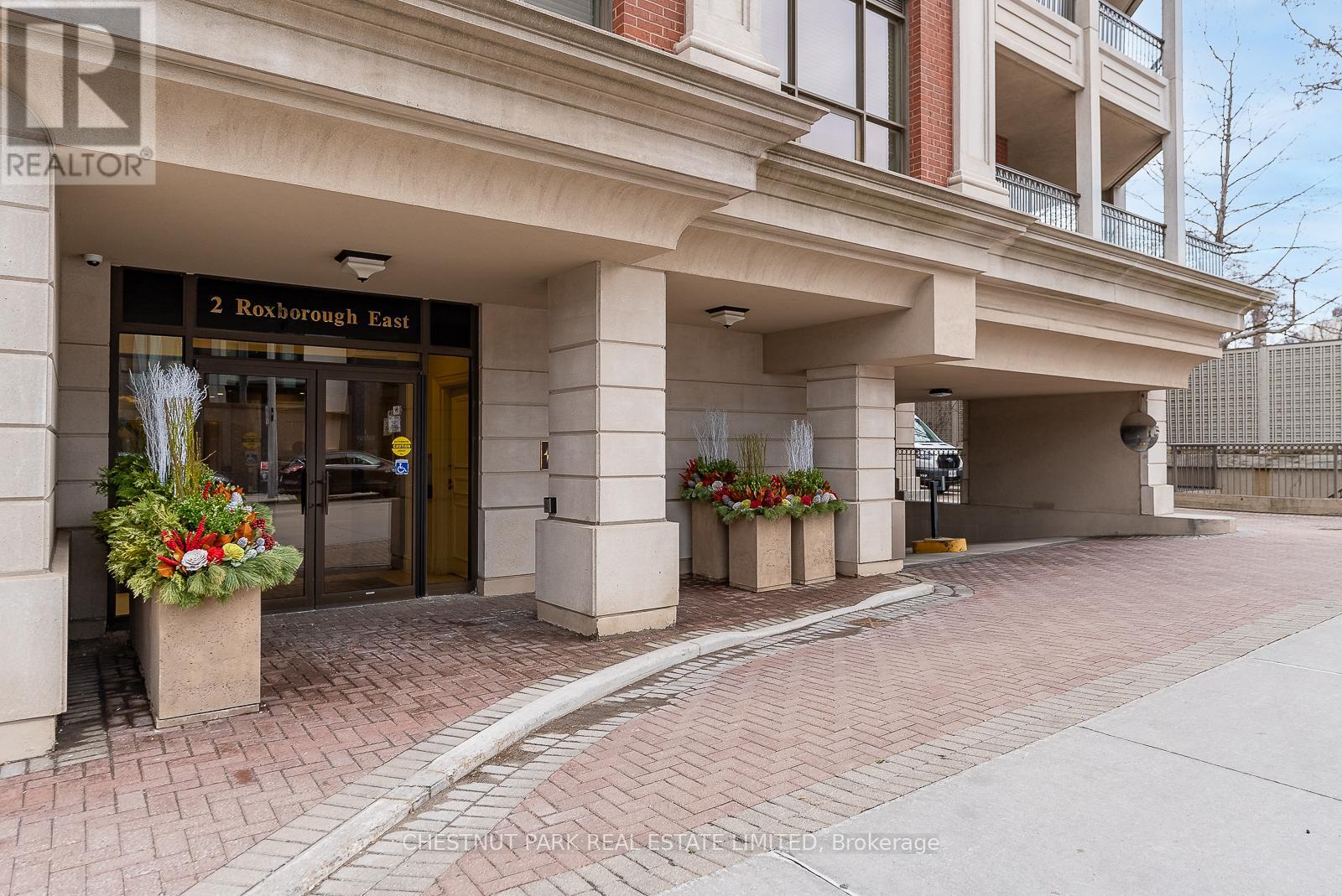 306 - 2 Roxborough Street E, Toronto, Ontario  M4W 3V7 - Photo 2 - C12059910