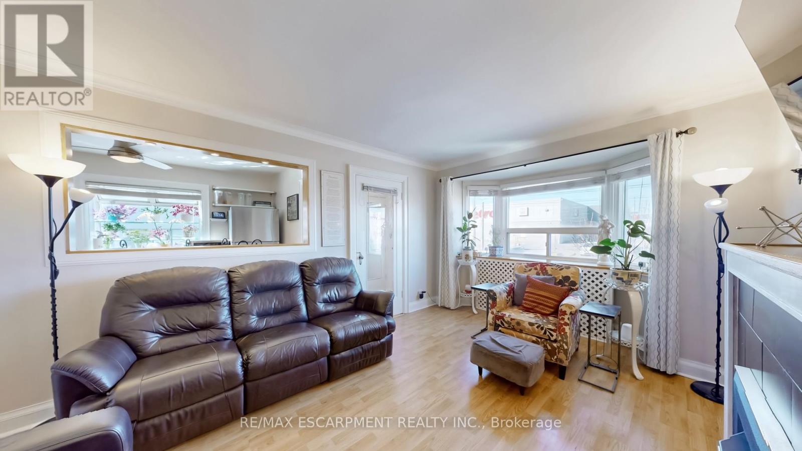 527 Victoria Park Avenue, Toronto (Oakridge), Ontario  M4C 5H2 - Photo 16 - E12059792