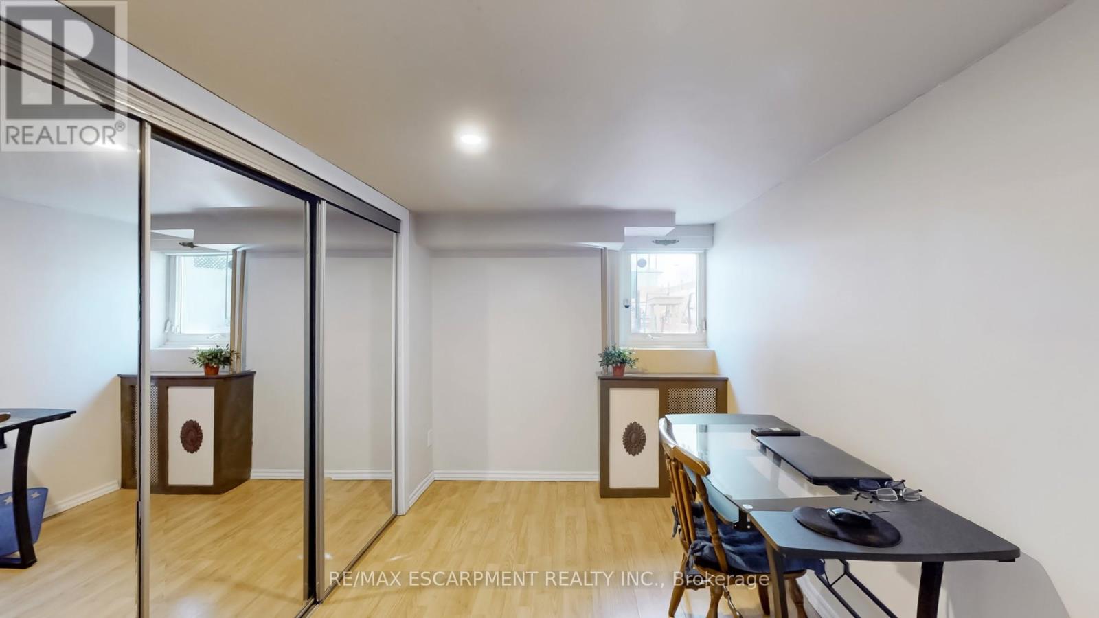 527 Victoria Park Avenue, Toronto (Oakridge), Ontario  M4C 5H2 - Photo 39 - E12059792