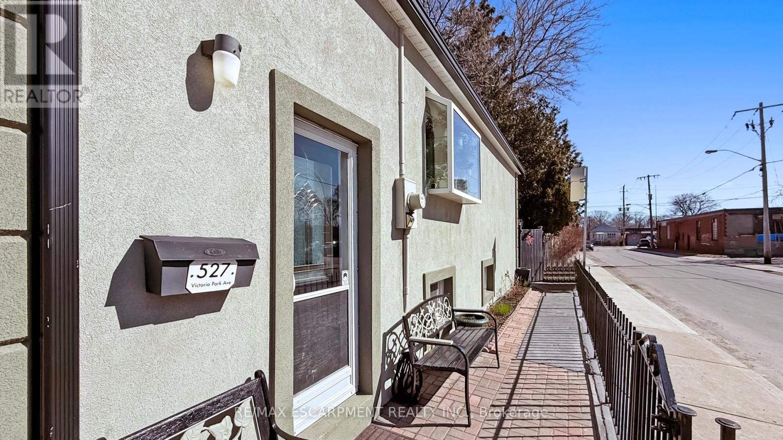 527 Victoria Park Avenue, Toronto (Oakridge), Ontario  M4C 5H2 - Photo 41 - E12059792