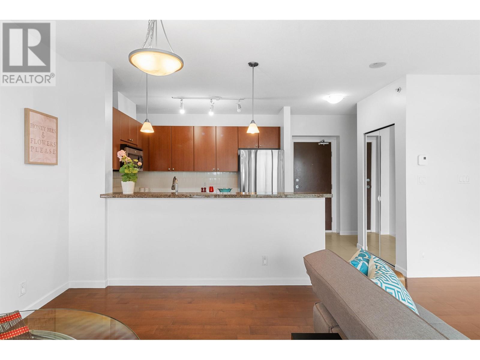 1102 15 E Royal Avenue, New Westminster, British Columbia  V3L 0A9 - Photo 8 - R2984384