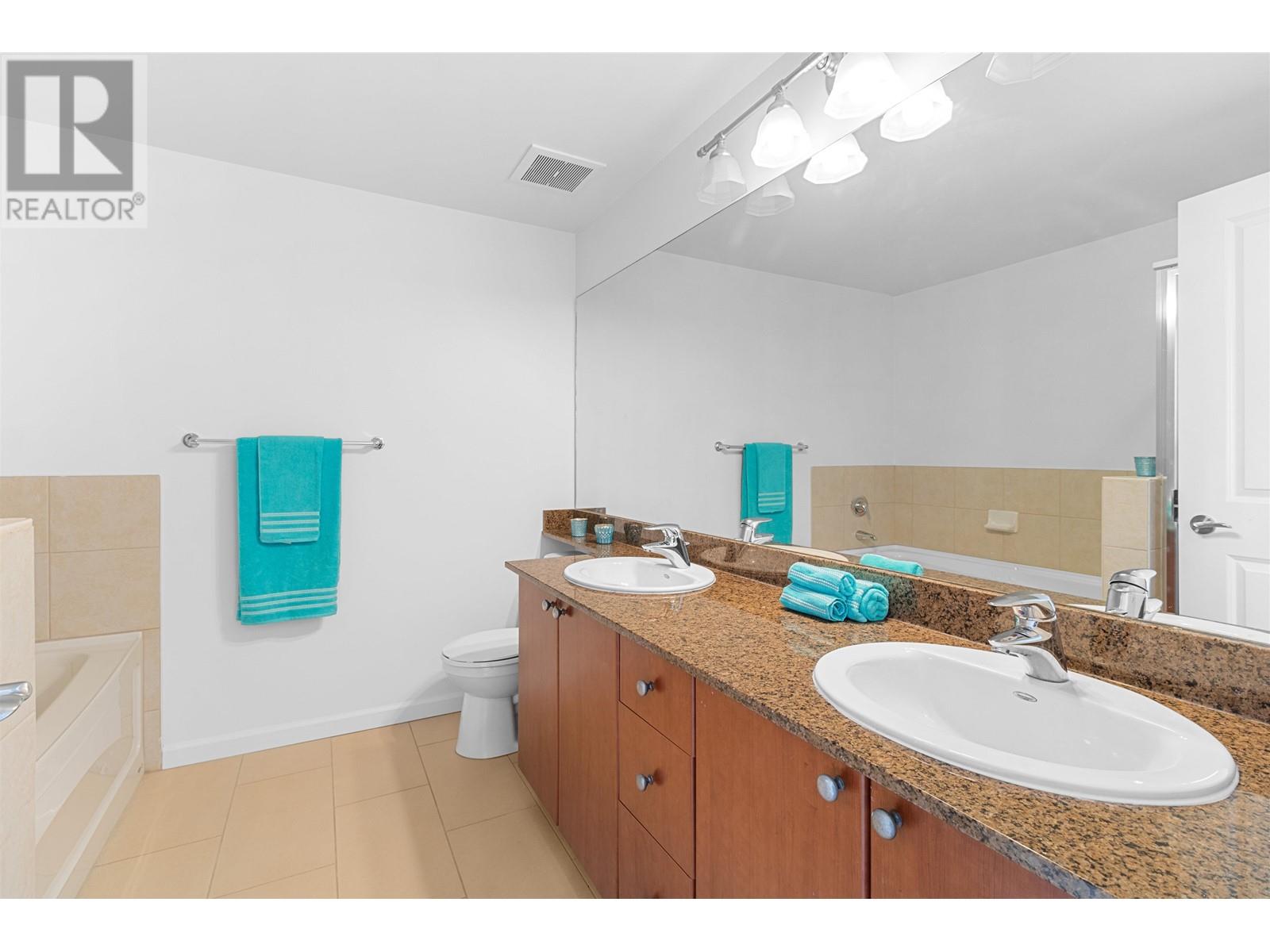 1102 15 E Royal Avenue, New Westminster, British Columbia  V3L 0A9 - Photo 14 - R2984384