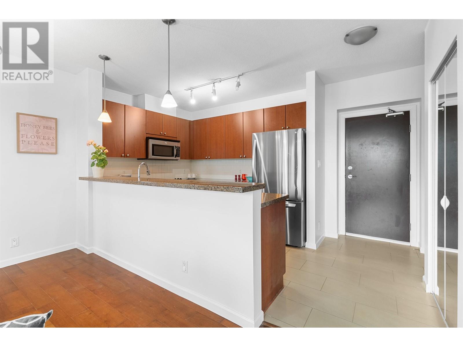 1102 15 E Royal Avenue, New Westminster, British Columbia  V3L 0A9 - Photo 9 - R2984384
