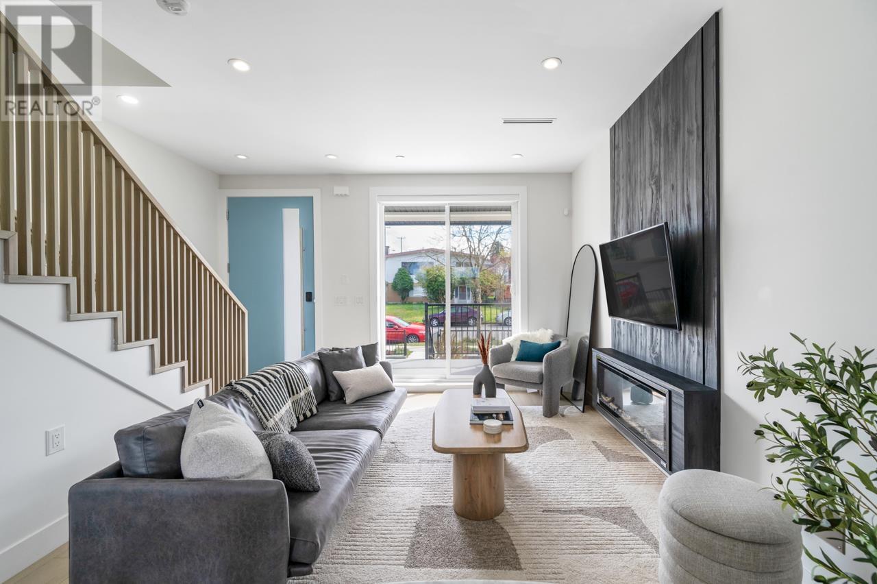2889 E 19th Avenue, Vancouver, British Columbia  V5M 2S6 - Photo 8 - R2985173