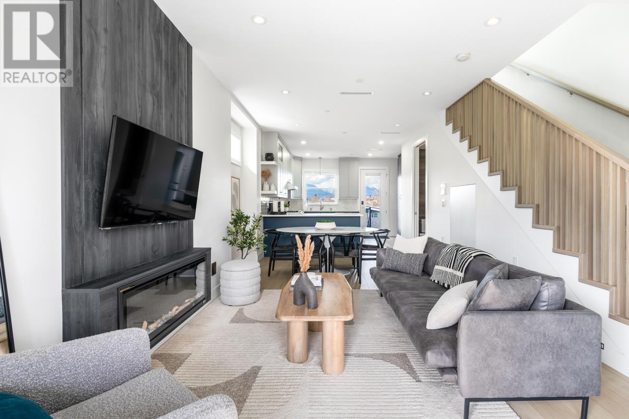2889 E 19th Avenue, Vancouver, British Columbia  V5M 2S6 - Photo 6 - R2985173