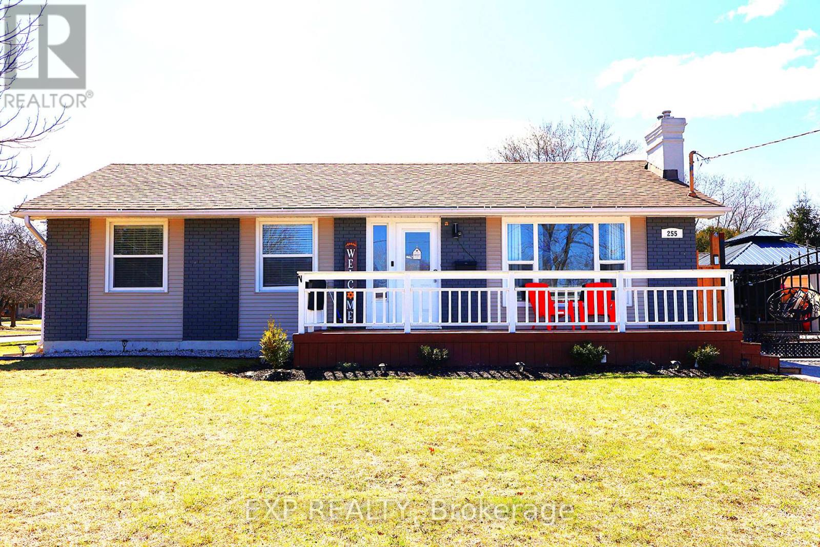 255 Edgewood Drive, Woodstock (Woodstock - North), Ontario  N4S 7P5 - Photo 2 - X12059932