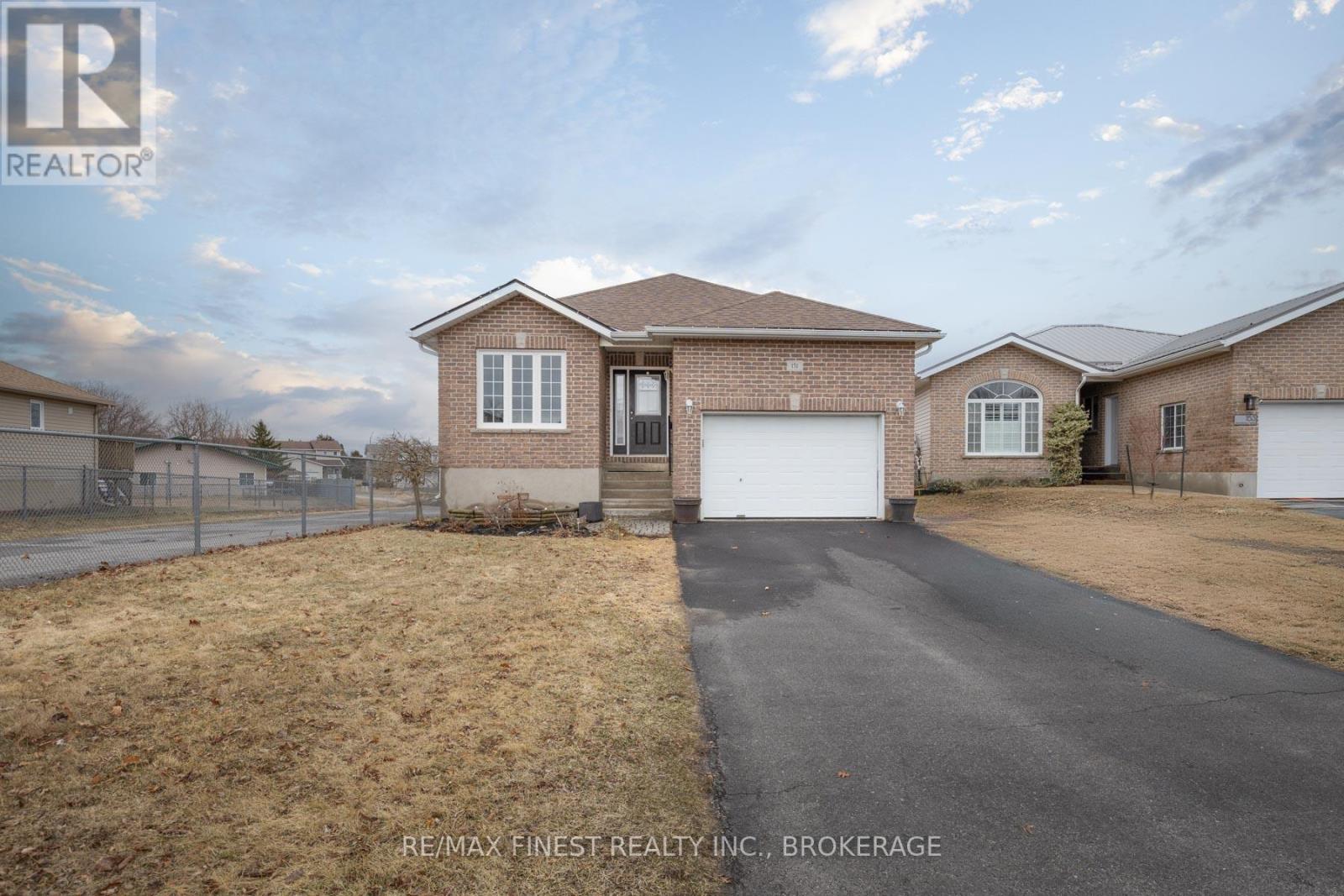 Property at 151 MACDOUGALL DRIVE image 1