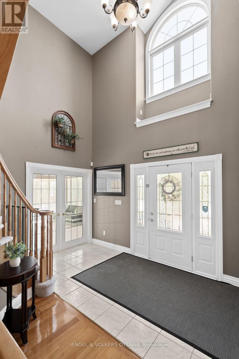 Property at 7341 BANK STREET image 3