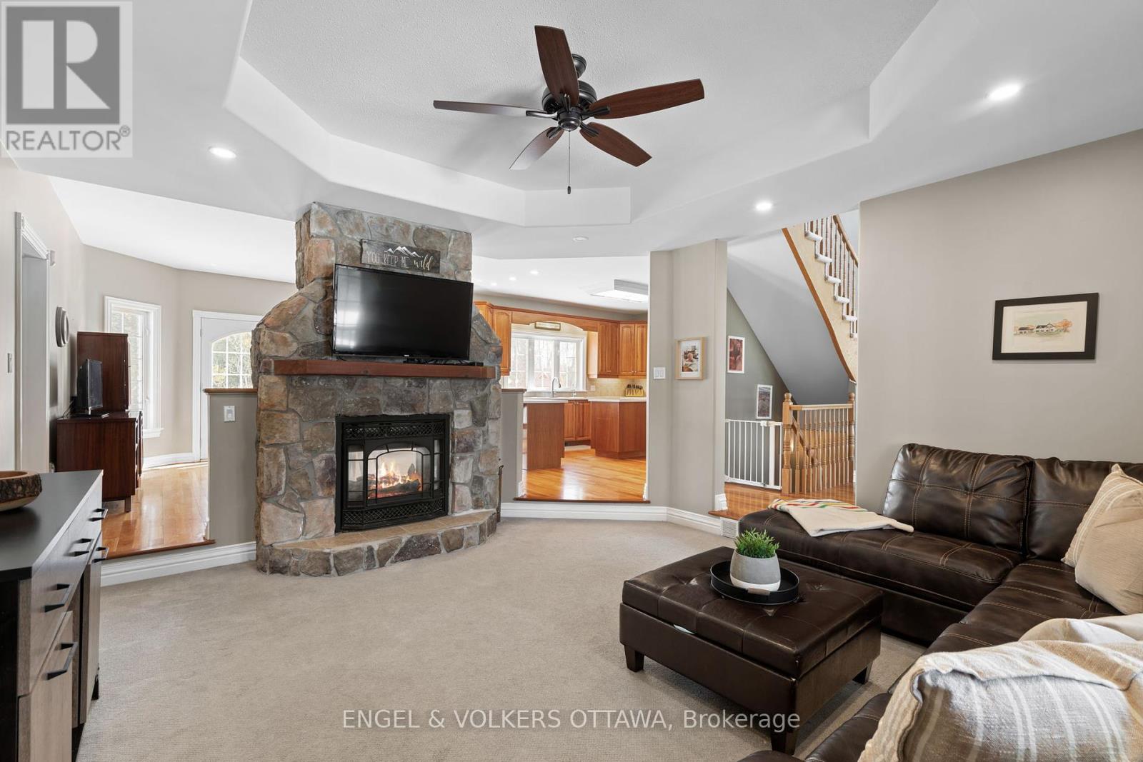 Property at 7341 BANK STREET image 5