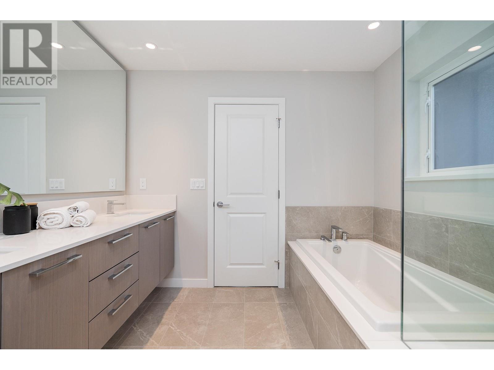 143 1330 Wellon Street, Coquitlam, British Columbia  V3E 0V2 - Photo 17 - R2985729