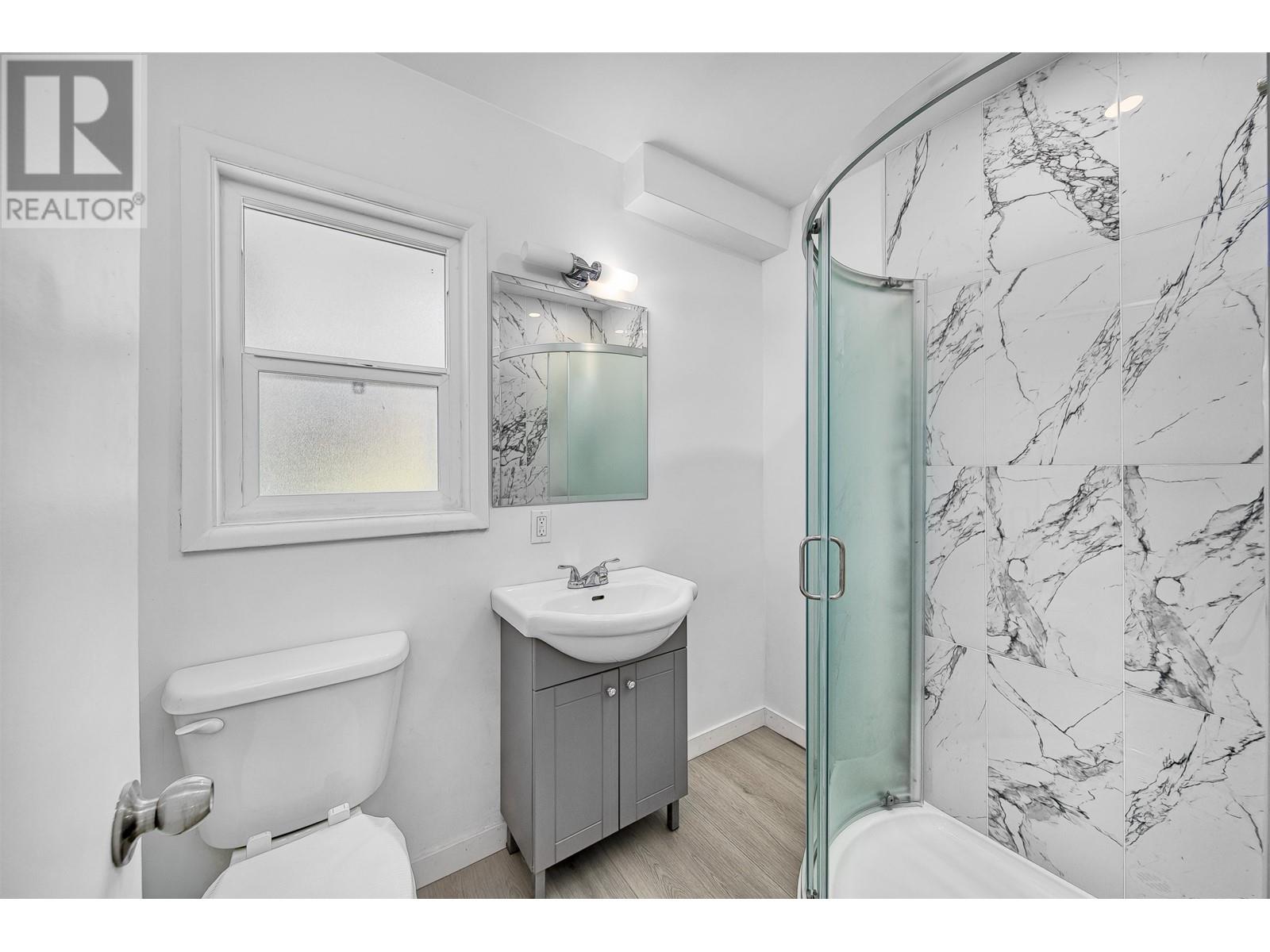 860 Whitchurch Street, North Vancouver, British Columbia  V7L 2A4 - Photo 12 - R2985737