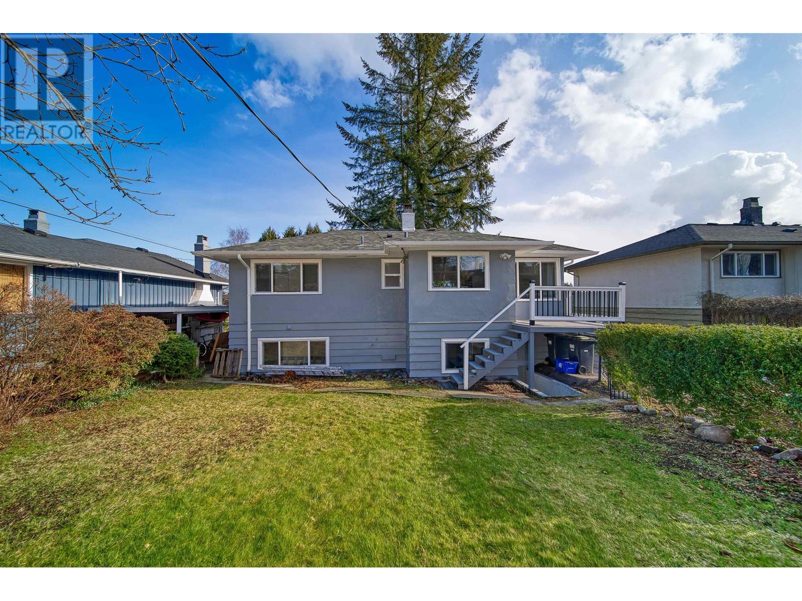Property at 860 WHITCHURCH STREET image 3