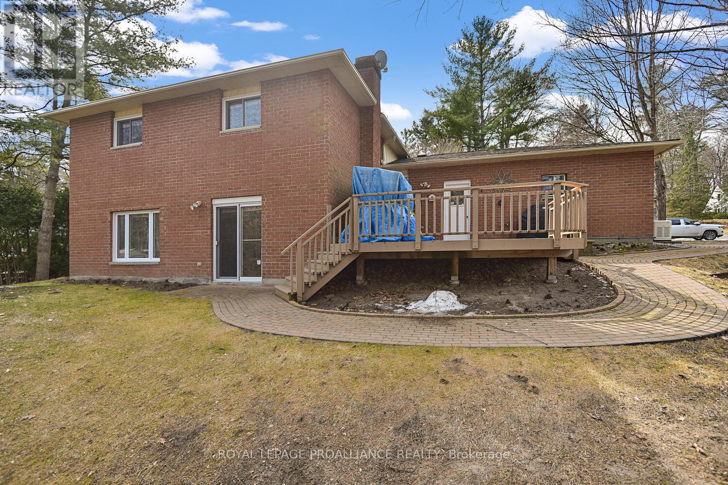 403 Yole Crescent, Elizabethtown-Kitley, Ontario  K6V 7C1 - Photo 33 - X12059962