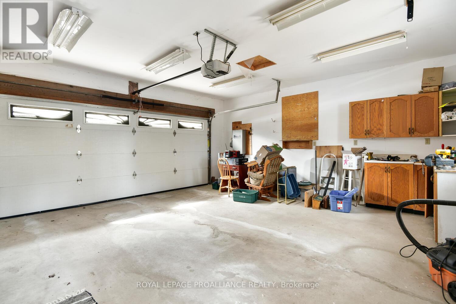 403 Yole Crescent, Elizabethtown-Kitley, Ontario  K6V 7C1 - Photo 36 - X12059962