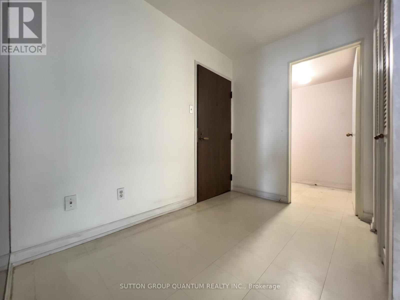 1617 - 55 Harbour Square, Toronto, Ontario  M5J 2L1 - Photo 3 - C12060025