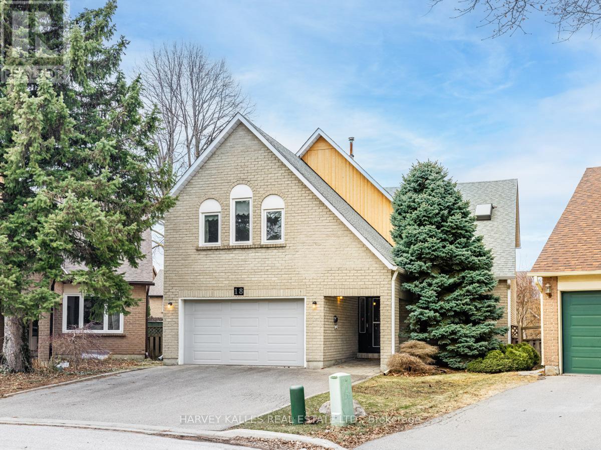 Property at 18 FINLAYSON COURT W image 3