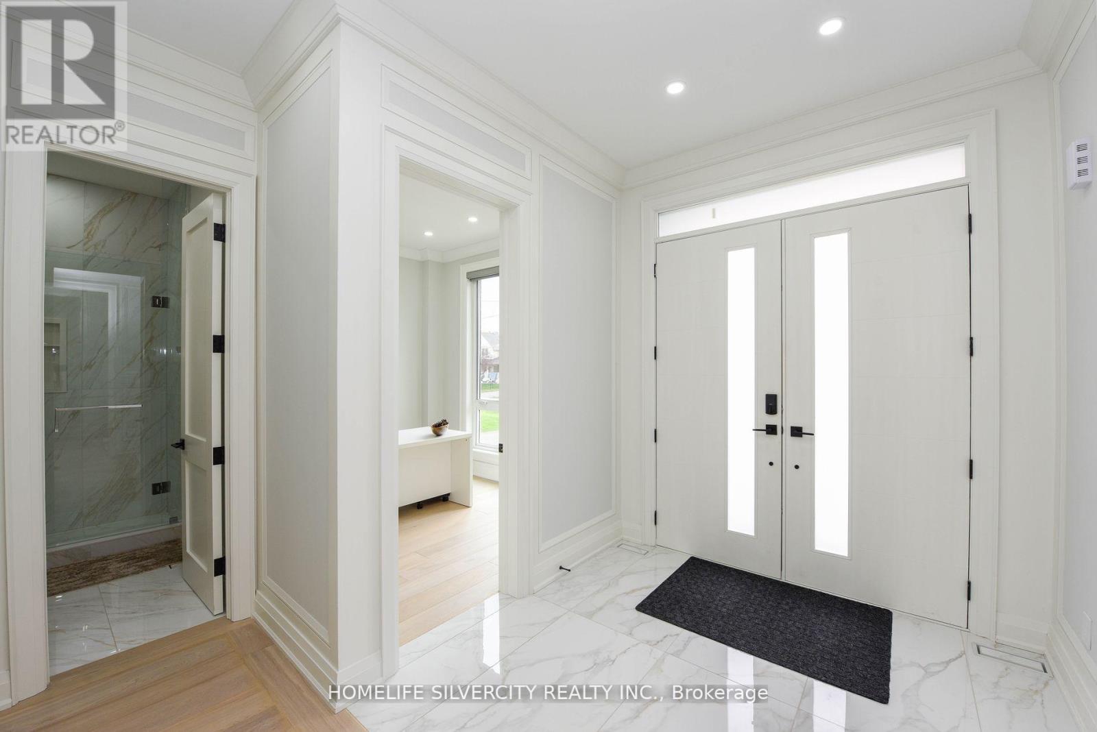 Property at 455 SAMFORD PLACE image 3