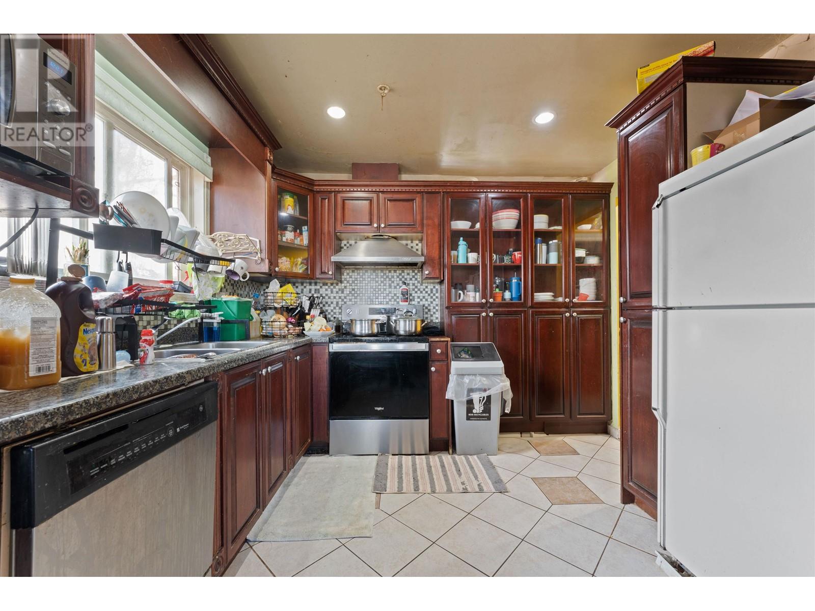 743 Durward Avenue, Vancouver, British Columbia  V5V 2Y9 - Photo 12 - R2983140