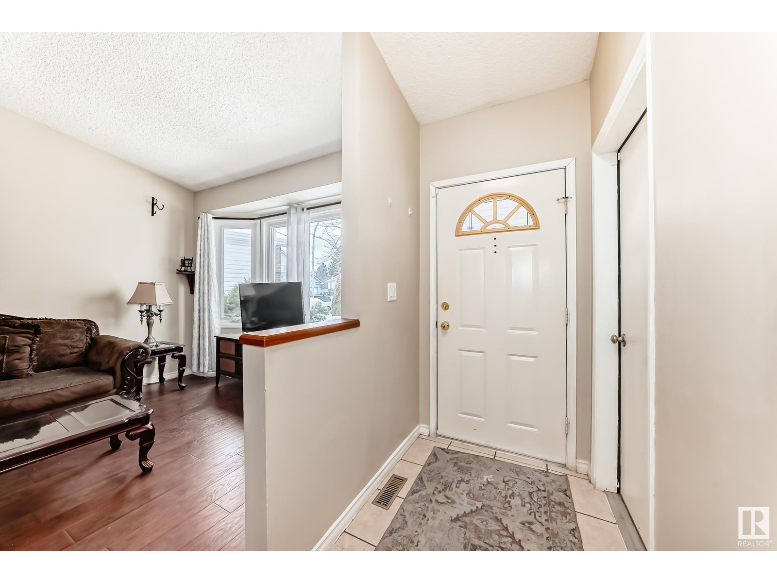 Property at 15811 79 ST NW image 3