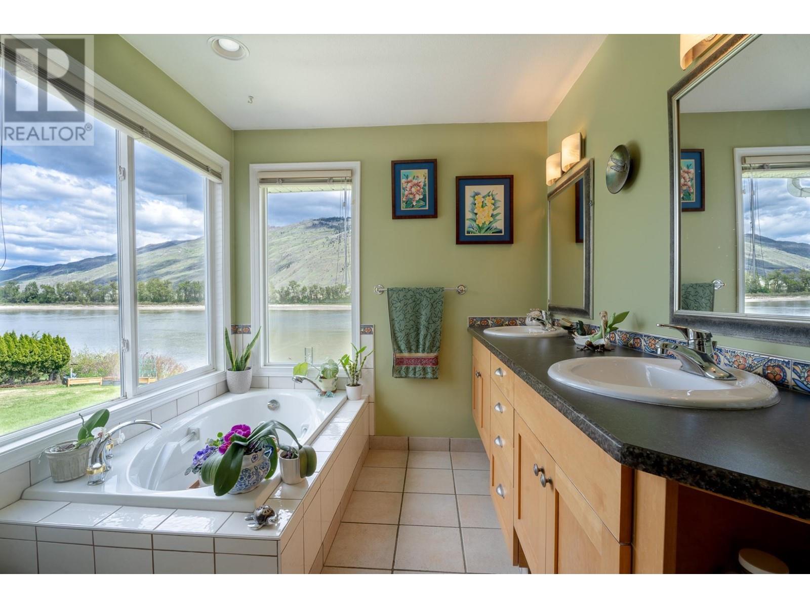 2131 Westsyde Road, Kamloops, British Columbia  V2H 1T7 - Photo 21 - 10341745