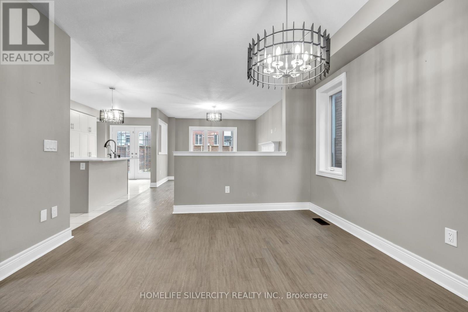 Property at 390 THOMPSON STREET image 4
