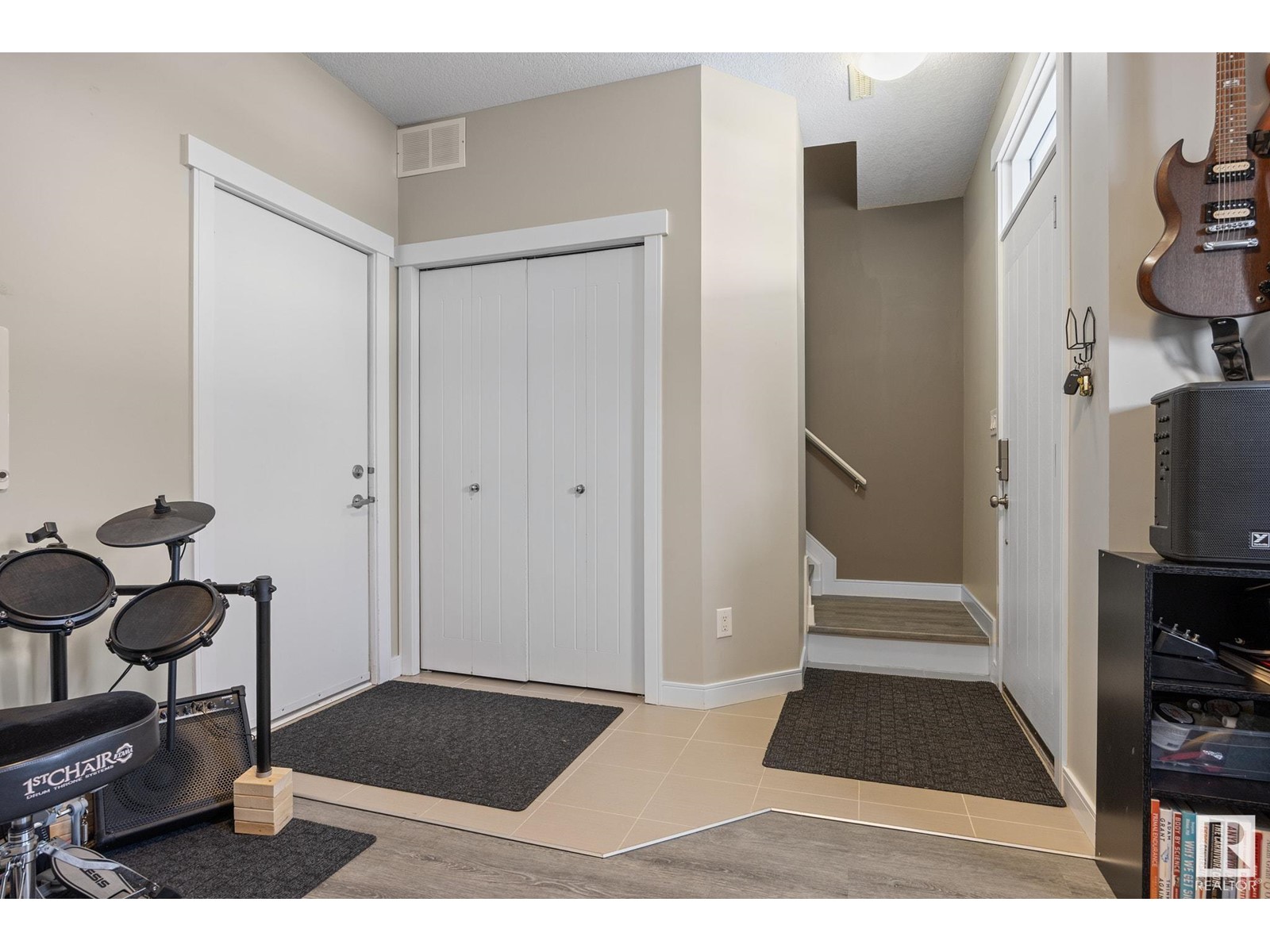 Property at #15 150 EVERITT DR image 3
