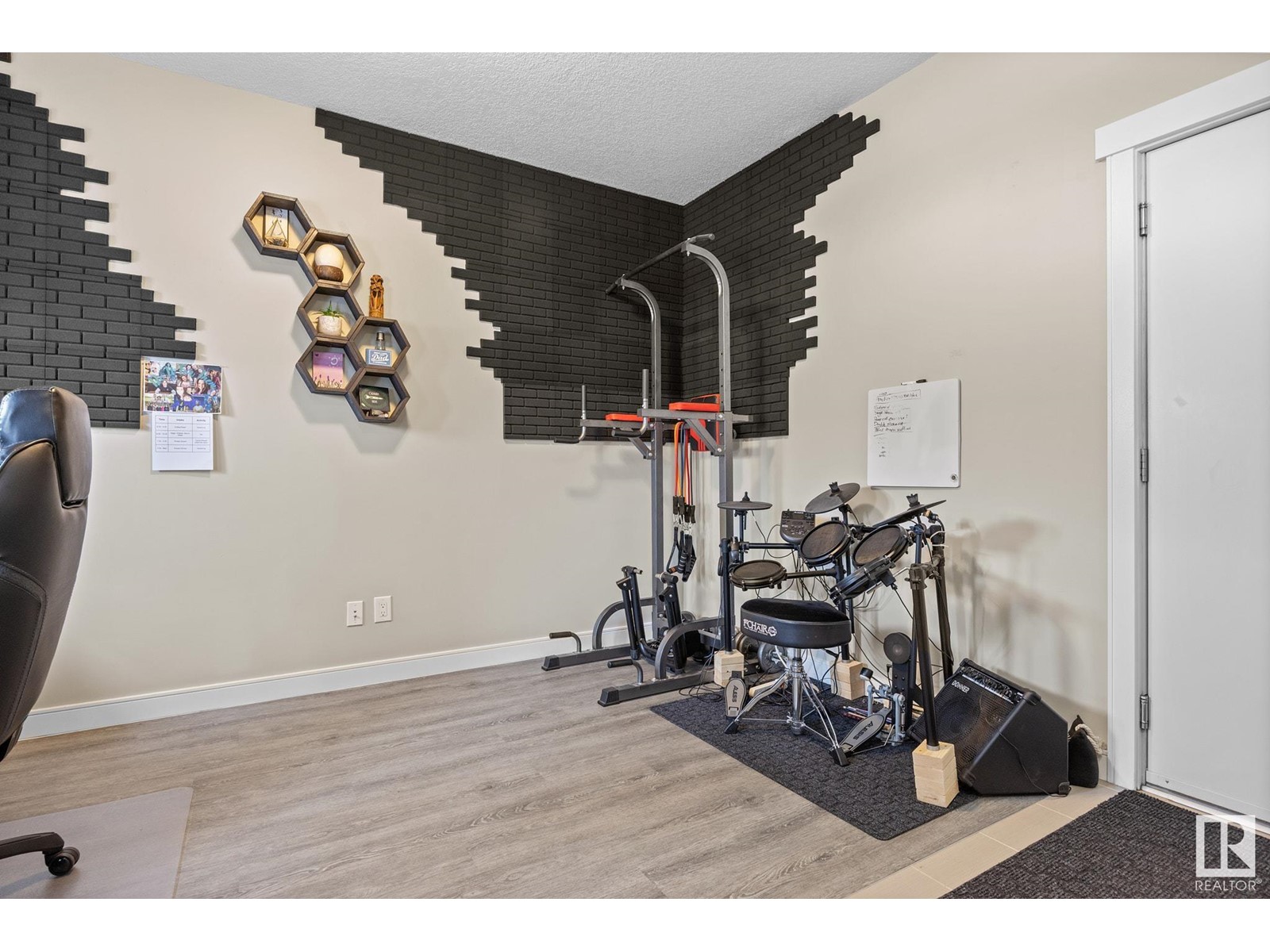Property at #15 150 EVERITT DR image 5