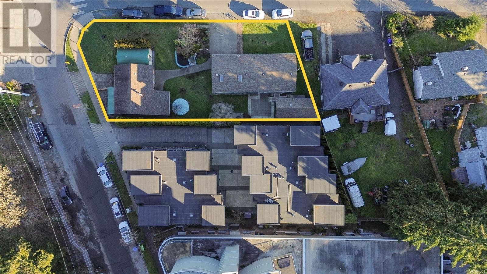 Property at 2720 Winster Rd image 4